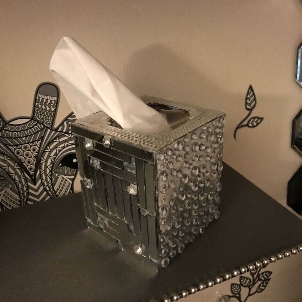 Mirror tissue boxe